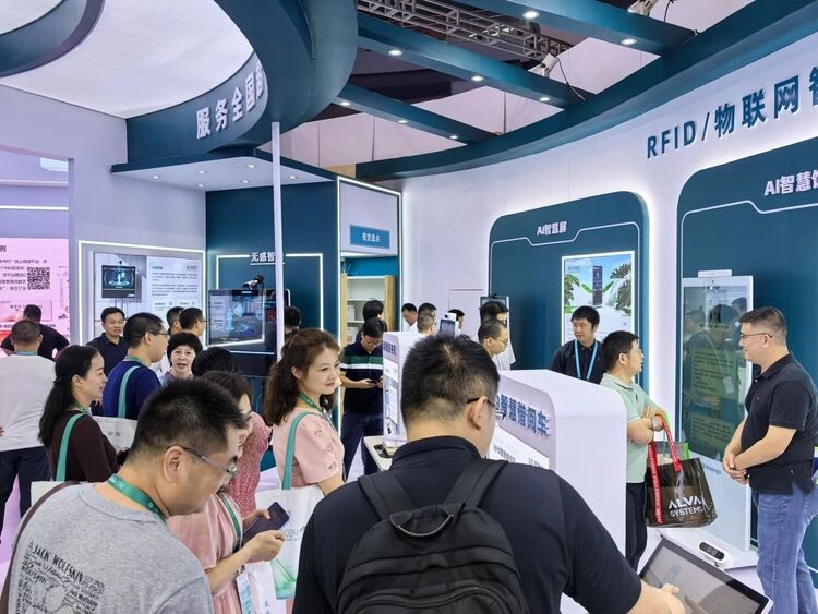 展会直击｜雷竞技raybet闪耀2024年中国图书展览会！